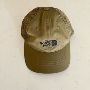 ⛰️The North Face Hat⛰️
